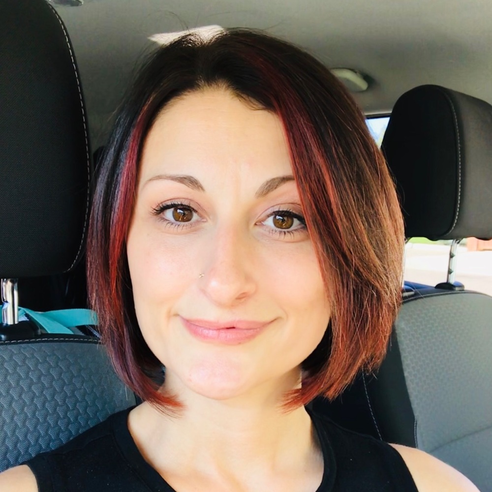 Meet your Posher, Amanda